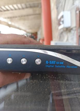 Спутниковый тюнер (ресивер) q-sat st-08 (б/у)