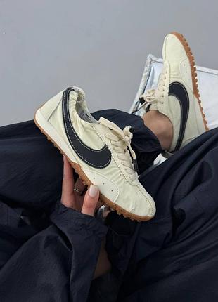Кроссовки женские nike x jacquemus | moon shoe cream / black