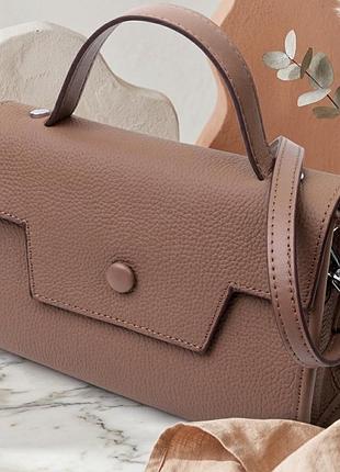 Жіноча сумка з геометричним клапаном з натуральної шкіри vintage 22630 коричнева