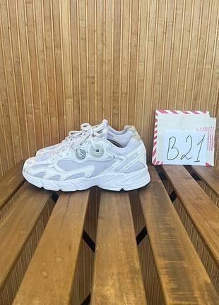 Кроссовки adidas astir