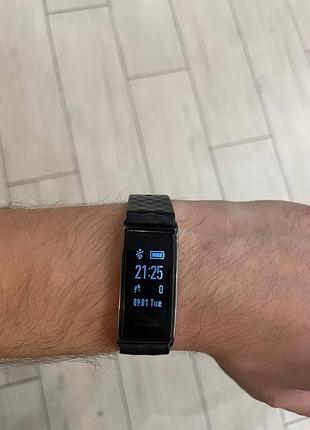 Фитнес браслет huawei