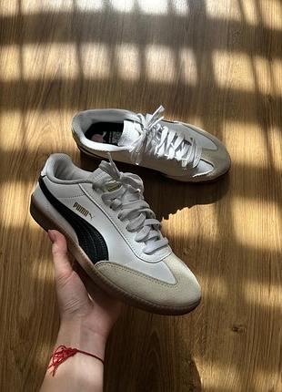 Жіночі уеди puma 2