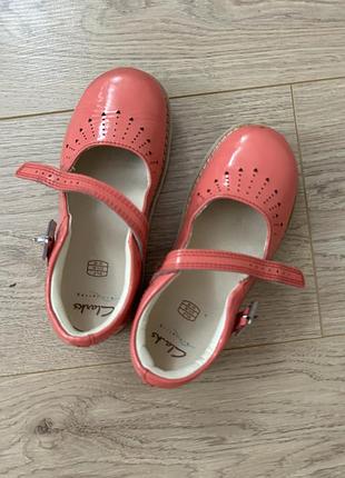 Туфлі від clarks 2