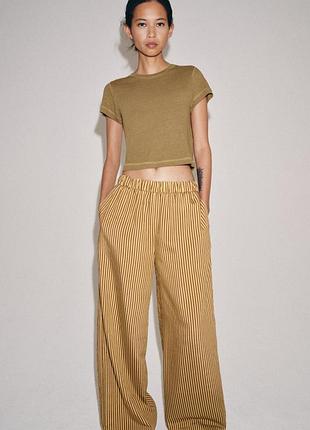 Легкі штани палаццо в смужку zara, розмір m (віскоза)