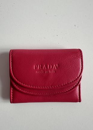 Шкіряний фірмовий гаманець prada