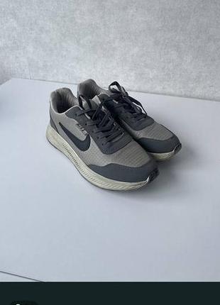 Кросівки nike