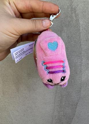 Рожевий плюшевий брелок-іграшку у вигляді кота або тварини в стилі smiggle skate keyring з блискучою голографічною спинкою та лапками