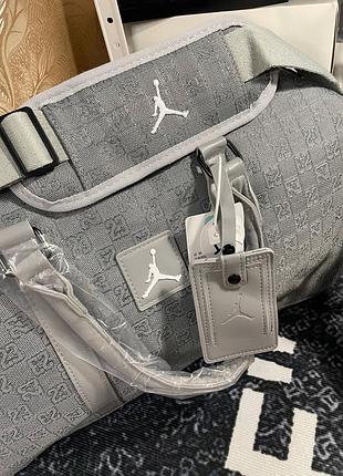Дорожня сумка jordan текстильна сіра 3