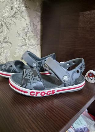 Детские босоножки crocs 2