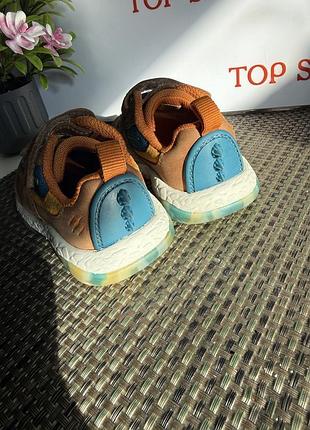 Оригинальные кроссовки детские кожаные clarks 5
