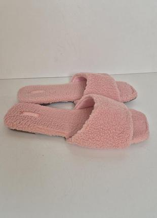 Меховые шлепанцы 44 р