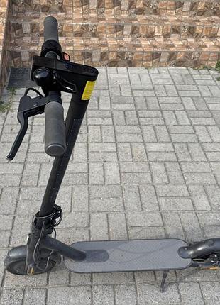 Xiaomi mi electric scooter essential