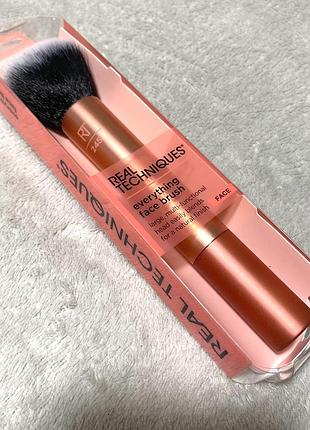 Кисть для пудры real techniques everything face makeup brush (rt 245) в упаковке новая 3