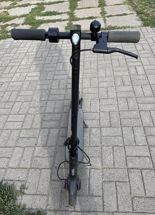 Xiaomi mi electric scooter essential 5