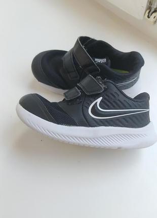 Шикарные детские кроссовки nike 14 см