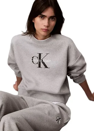 Спортивный костюм женский calvin klein серого цвета, размер xl - новый.