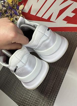 Оригінальні кросівки adidas 4