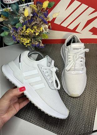 Оригинальные кроссовки adidas