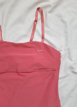 Жіноча спортивна майка nike dry-fit