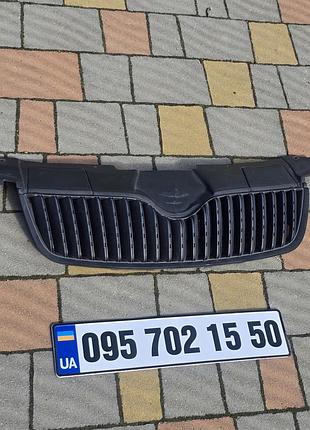 Решітка радіатора skoda fabia 2, шкода фабія 2 5j0853668
