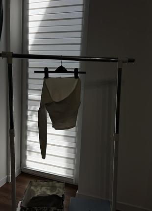Стильний асиметричний лонгслів zara/ топ на одне плече