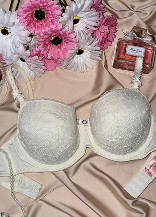 Мереживний бюстгальтер hunkemöller