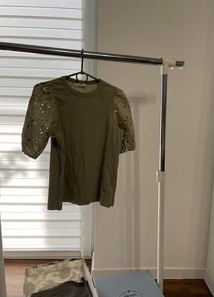 Жіноча футболка h&m з ажурними рукавами-ліхтариками