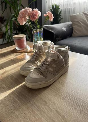 Продам красовки adidas оригінал 2