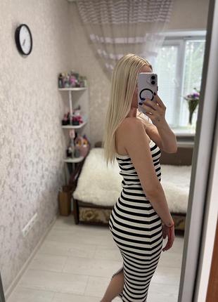 Приталена сукня bershka 3