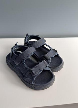Босоніжки h&m 28 розмір устілка 18см сандалі