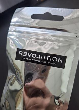 Пухнастий пензель для обличча relove base buffing 3