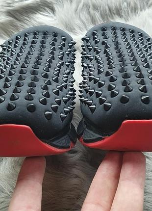 Cristian louboutin 8