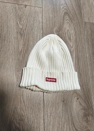 Шапка supreme