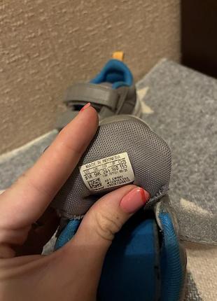 Кросівки adidas 4
