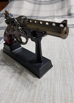 Сувенирная зажигалка 4