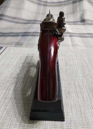 Сувенирная зажигалка 3