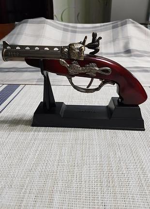 Сувенирная зажигалка 2