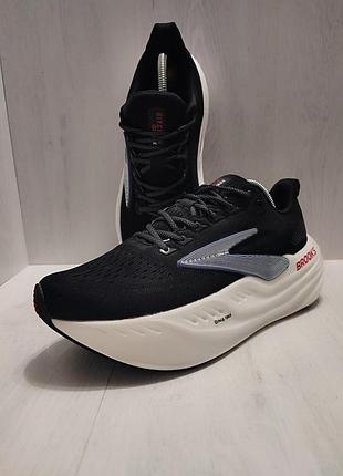 Кросівки brooks 44- устілка 28 см