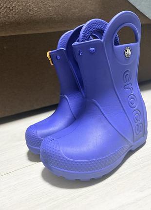 Чоботи з ручками crocs c7 14 см 2