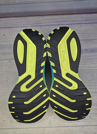 Кроссовки brooks launch 10 5