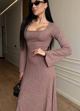 Витончена сукня з корсетом 7