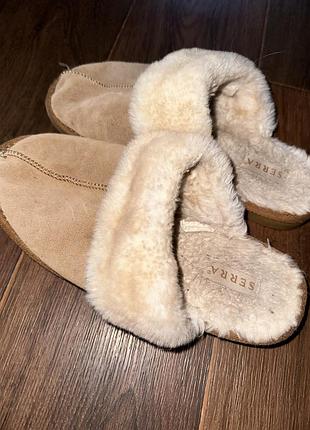 Топки ugg від serra