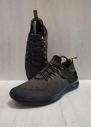 Кроссовки nike 42- стелька 26,5 см