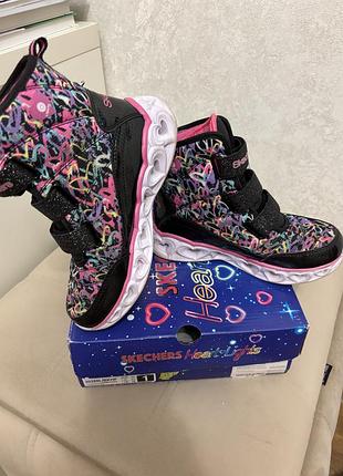Черевики skechers heart lights 32 р 8
