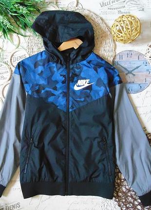 Крутая столянная ветровка nike 3