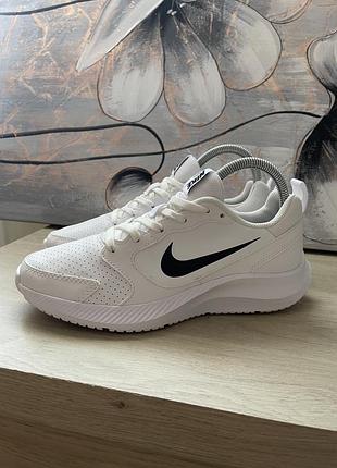 Кросівки nike todos 5