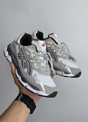 Asics gel-nyc 
• grey / silver •