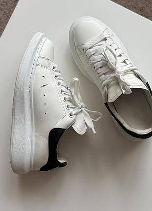 Alexander mcqueen oversized sneakers кросівки 2