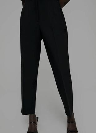 Класичні брюки zara з високою посадкою