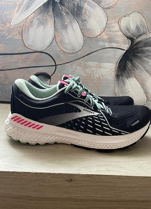 Кросівки brooks adrenaline